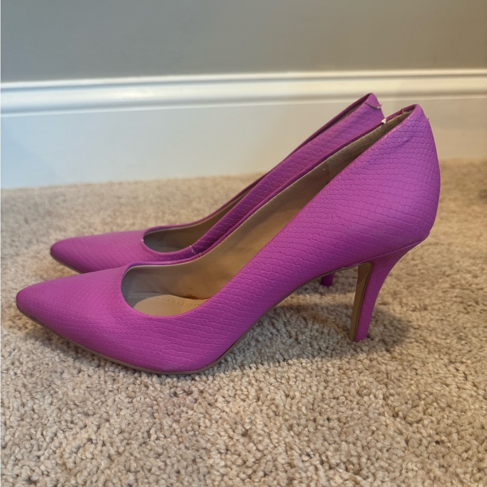 Pink BCBG heels - size 7